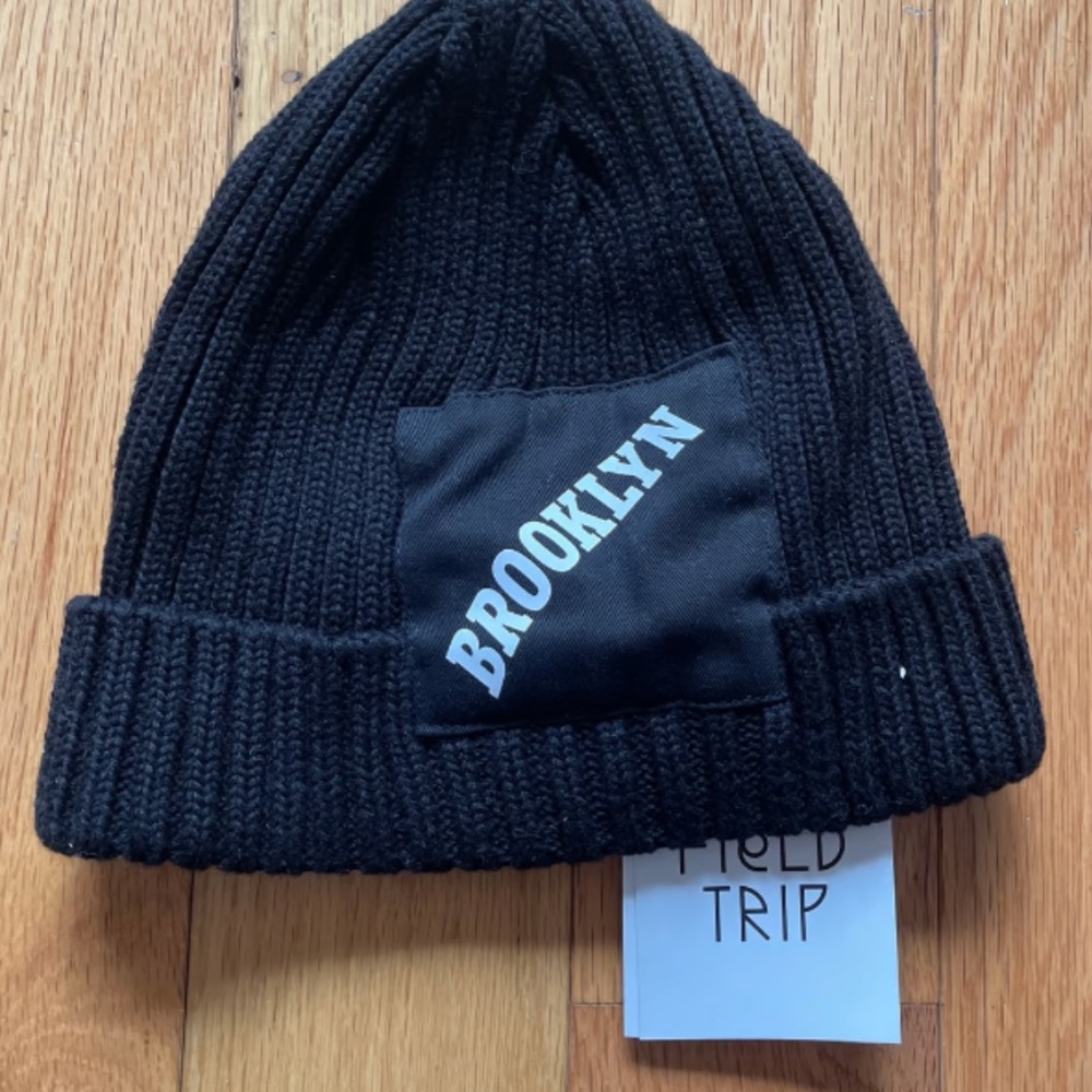 Black Brooklyn beanie